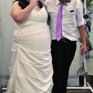 David's Bridal Plus size wedding dress